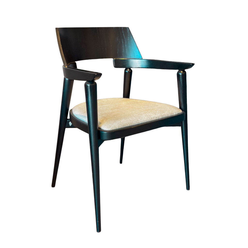 Cadeira de Madeira Maciça Encosto Curvado e Assento Estofado - Uultis