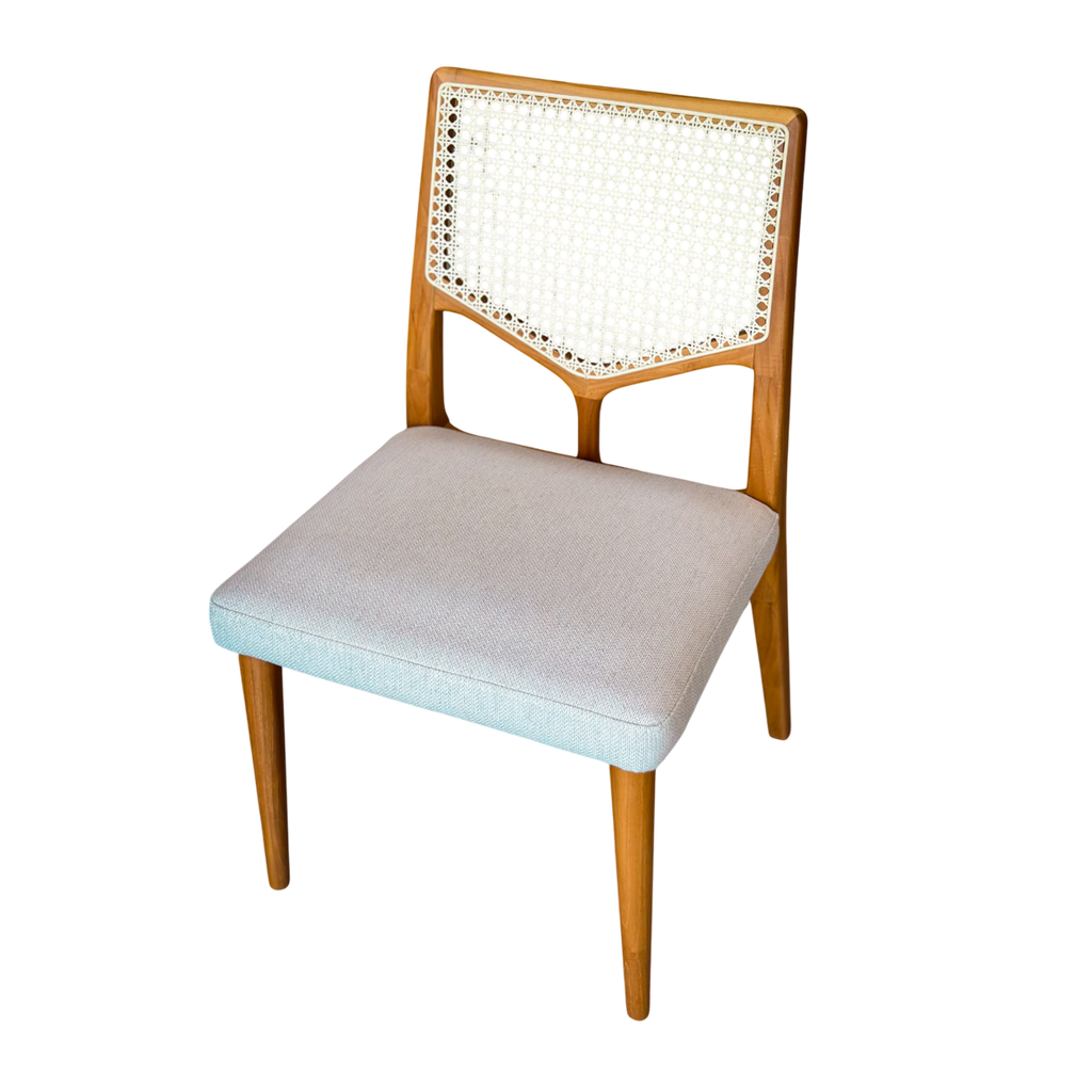 Cadeira de Madeira Maciça Encosto com Palha Natural e Assento Estofado - Uultis