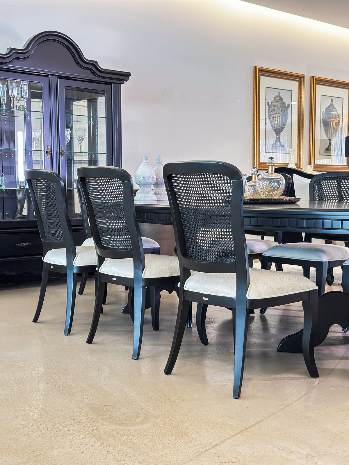 Cadeira de Jantar Clássica Preta Louis XV - Kleiner