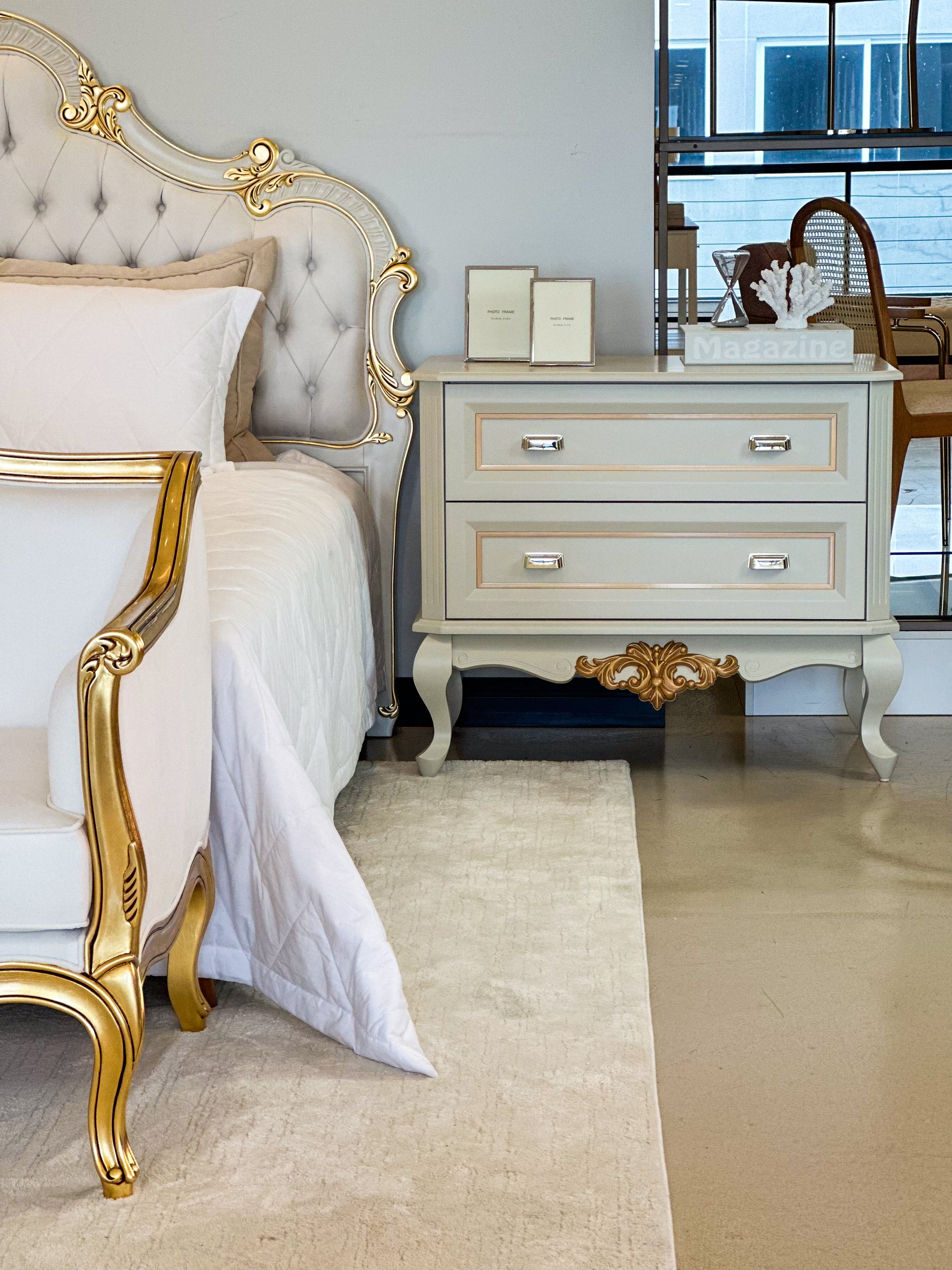 Cômoda Provençal Off White com Dourado Soléil - Kleiner