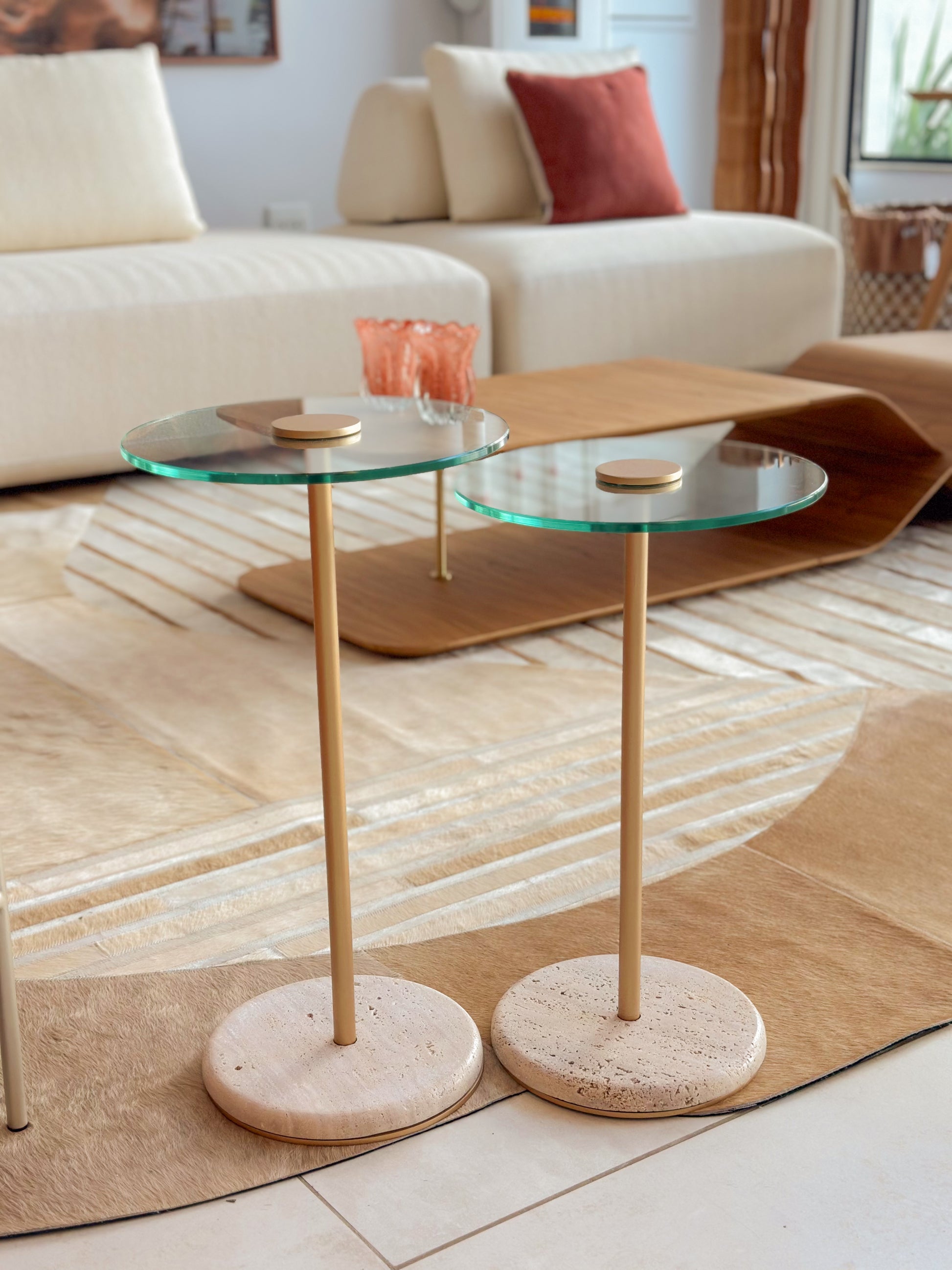 Mesa de Apoio Vidro Incolor e Pedra Travertino