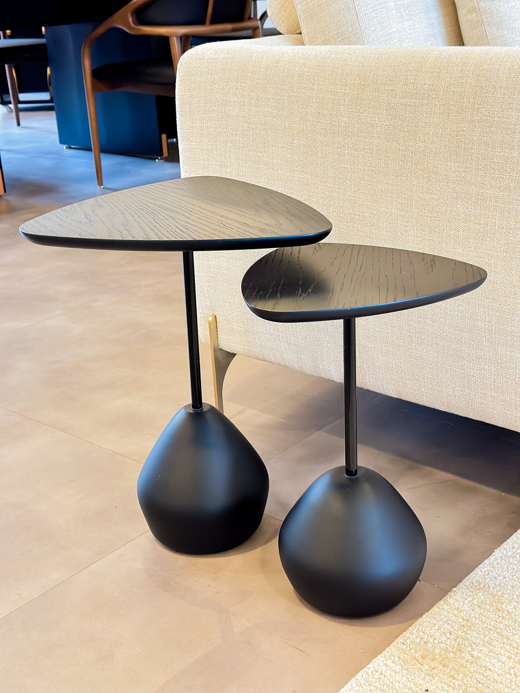 Mesa de Apoio Carvalho Preto