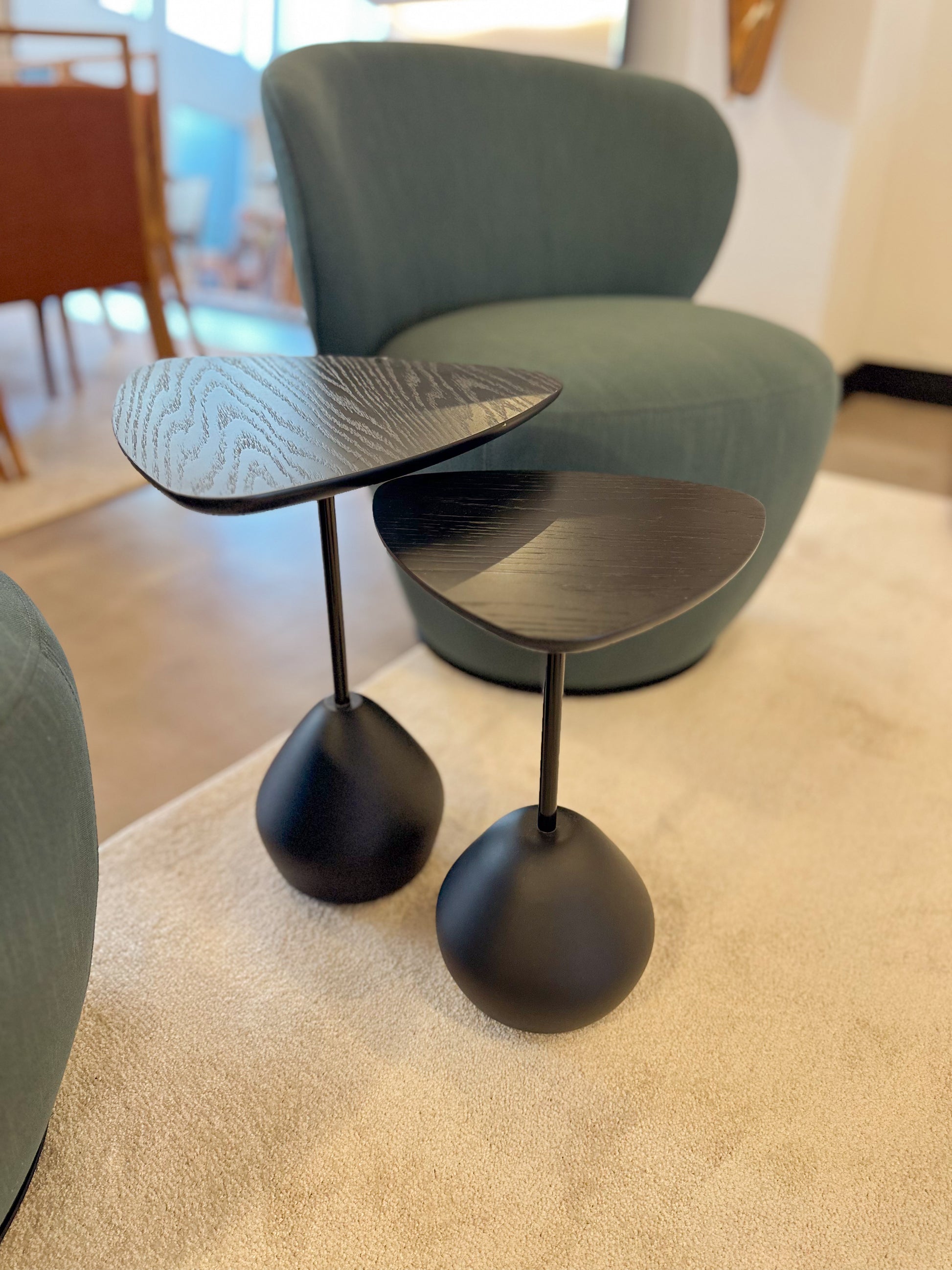 Mesa de Apoio Carvalho Preto