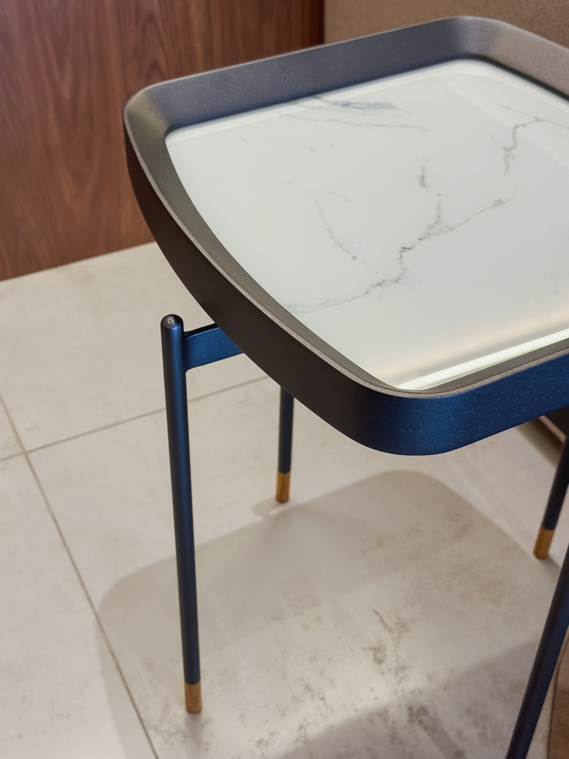 Mesa de Apoio em Mármore Carrara - Uultis