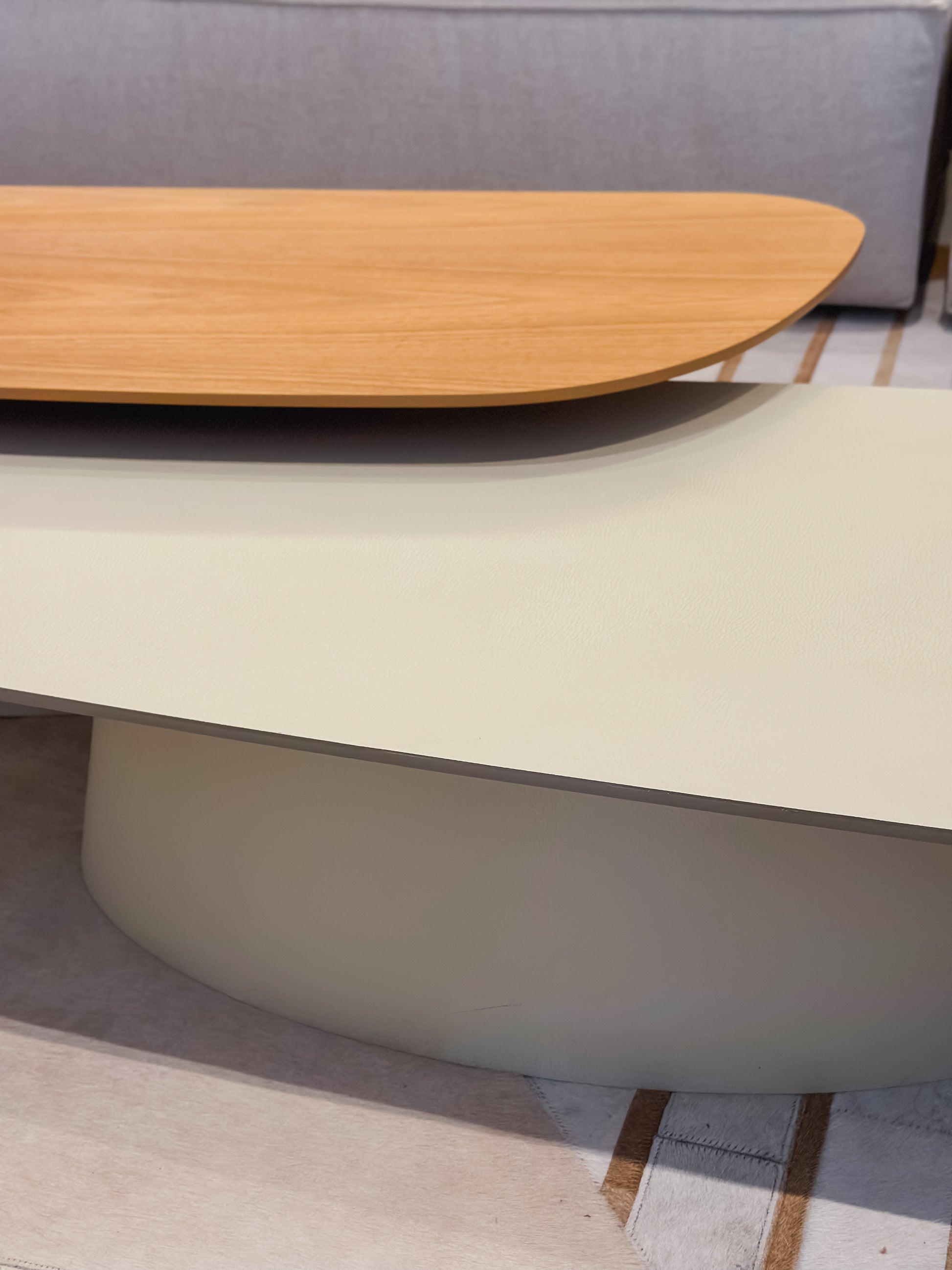 Mesa de Centro Orgânica Omega