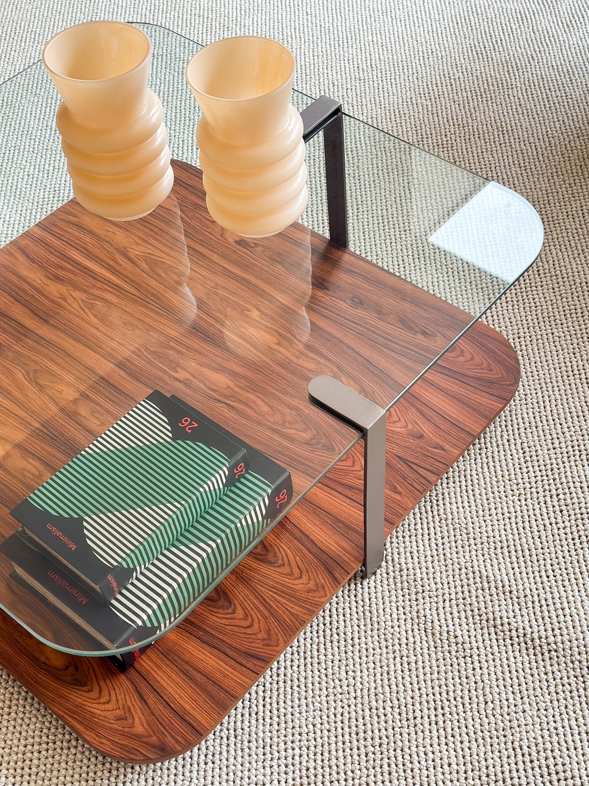 Mesa de Centro com Vidro Incolor Cyrne