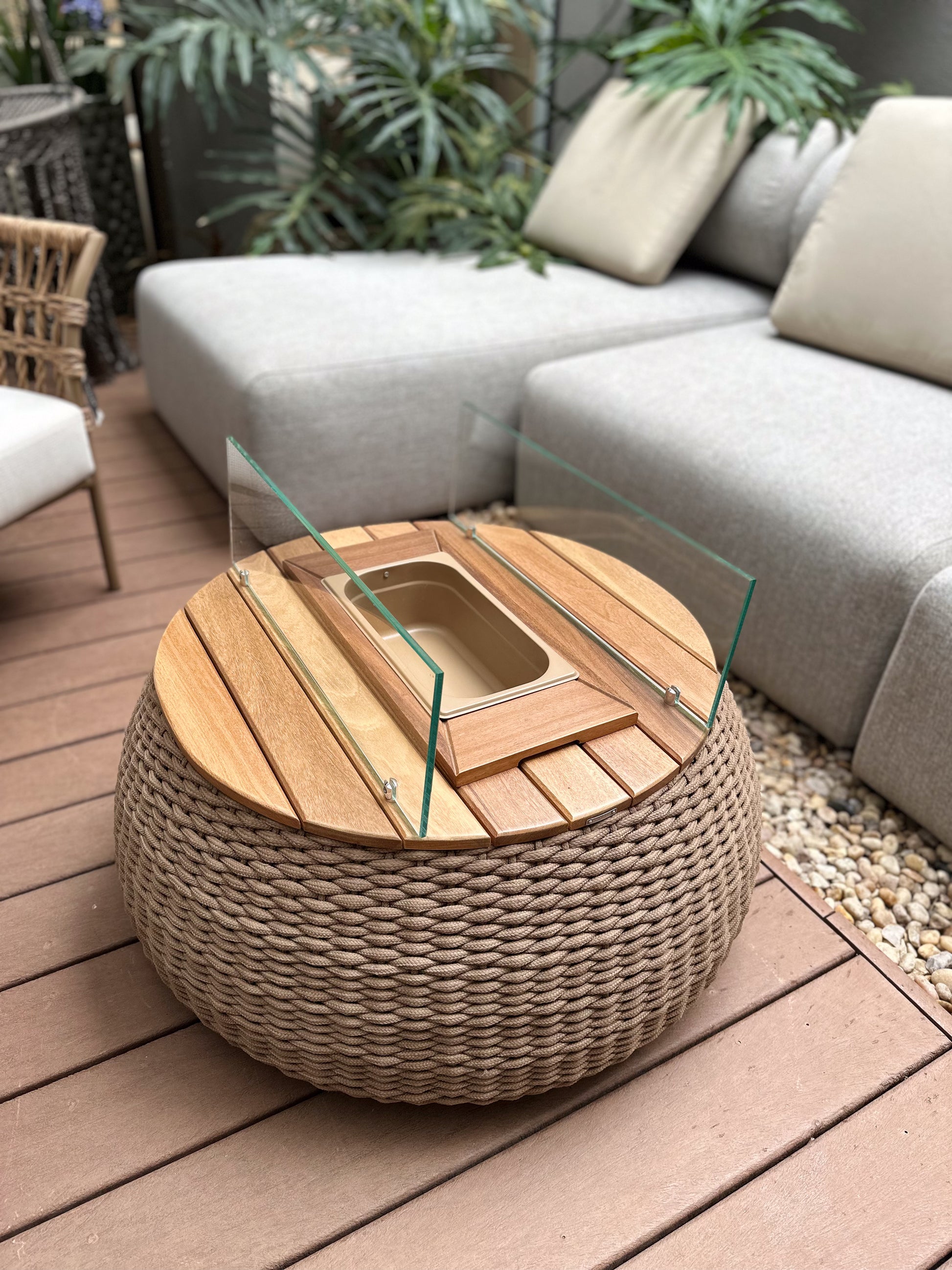 Mesa de Centro com Lareira Lovato