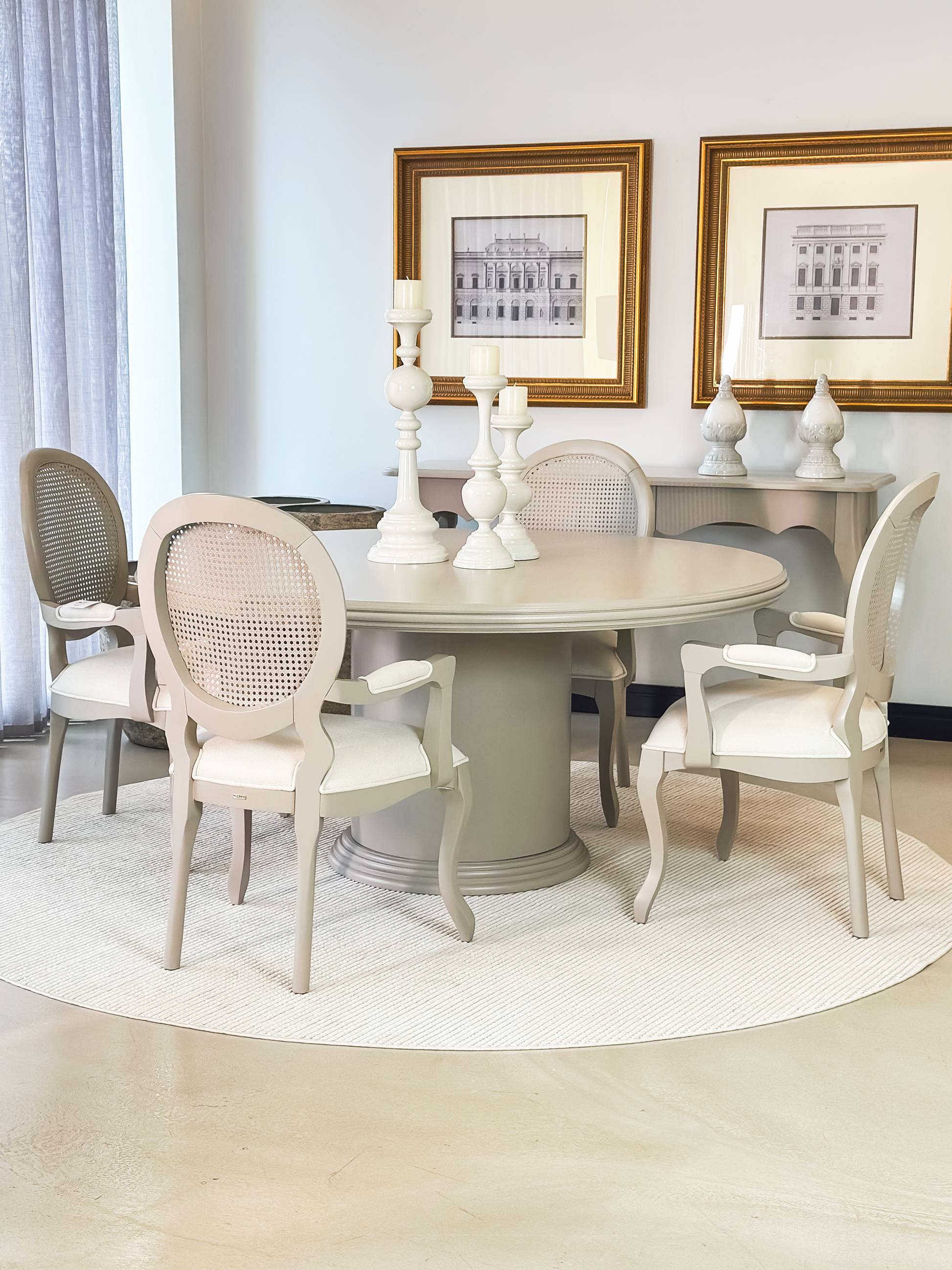 Mesa de Jantar Provençal Redonda 1.58m - Kleiner
