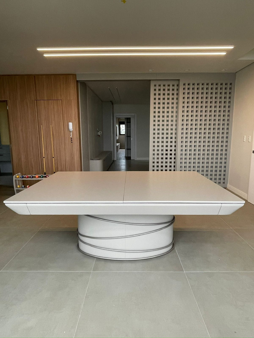 Mesa de Sinuca e Jantar Borel em Laca Fendi