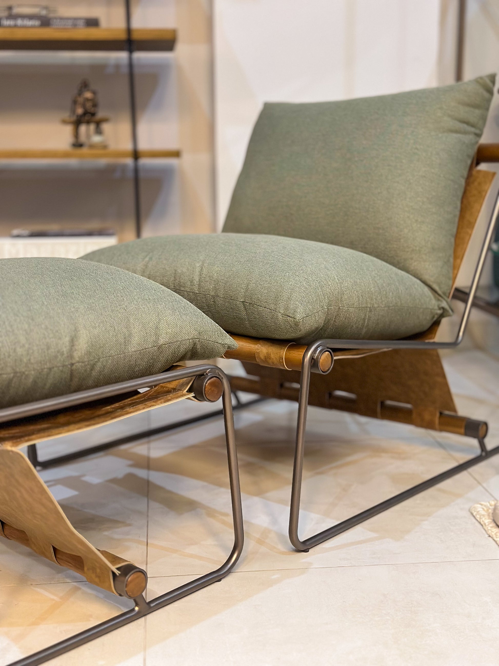 Poltrona Frame com Puff