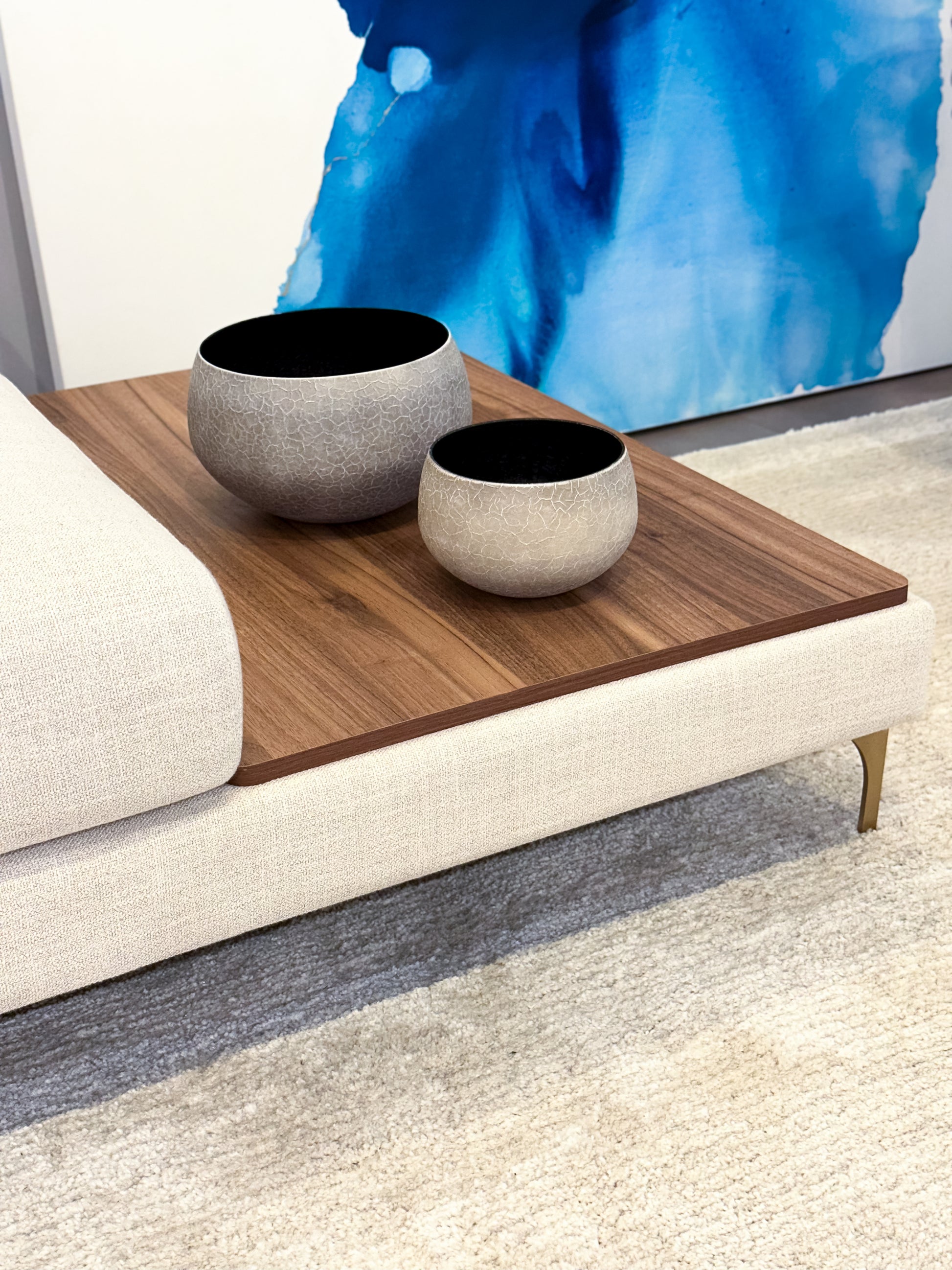 Sofá com Mesa Lateral